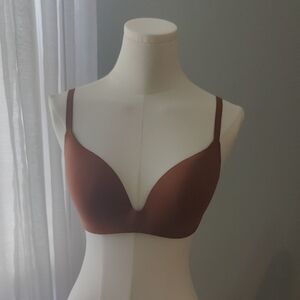 Seamless Brown Bra